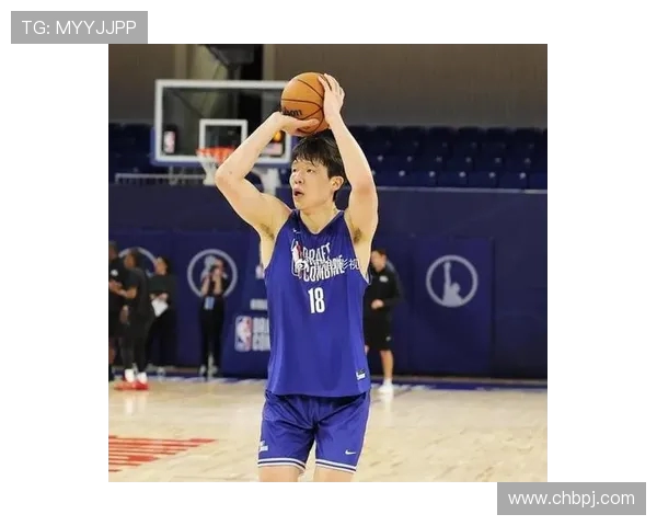 杨瀚森选秀大会炸鸡风波背后为何有网友调侃19顺位才能吃完