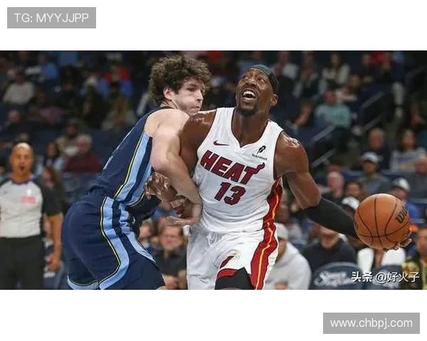 阿德巴约手感火热外线三连中短短五分钟三分球3中3狂砍15分震撼全场